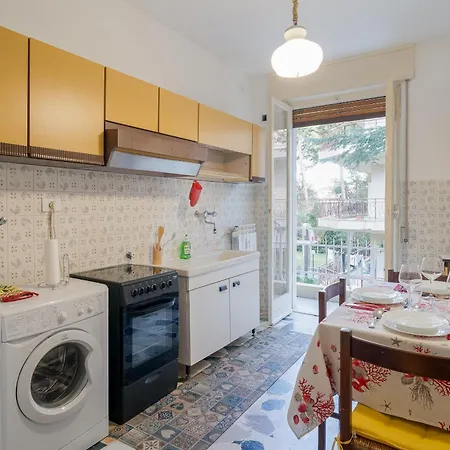 200m From Sea,tranquillity And Relax With Terrace Apartment