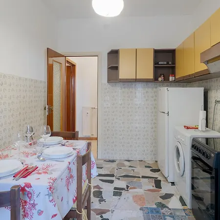 Apartment 200m From Sea,tranquillity And Relax With Terrace Bordighera