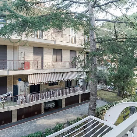 Apartment 200m From Sea,tranquillity And Relax With Terrace